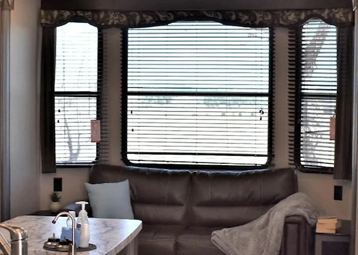 Charming Rv With Loft & Firepit Near Williams, Arizona Williams